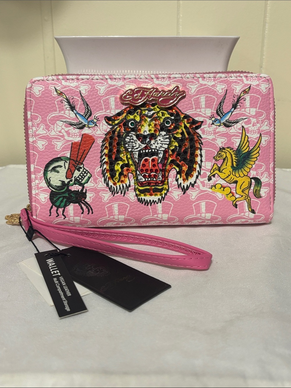✨ NWT - Ed Hardy Pink Rhinestone Tiger Skull Zip-Around Wristlet Wallet ✨